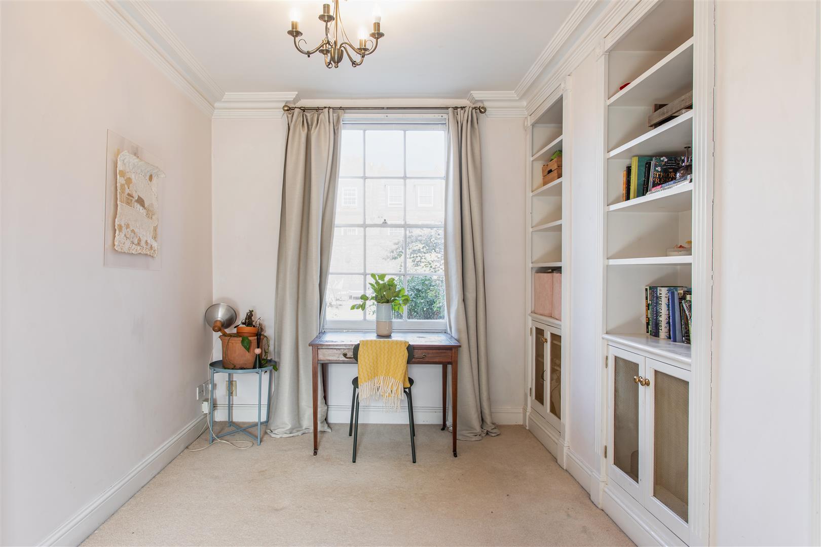 3 bed property in Morgan Street, Mile End